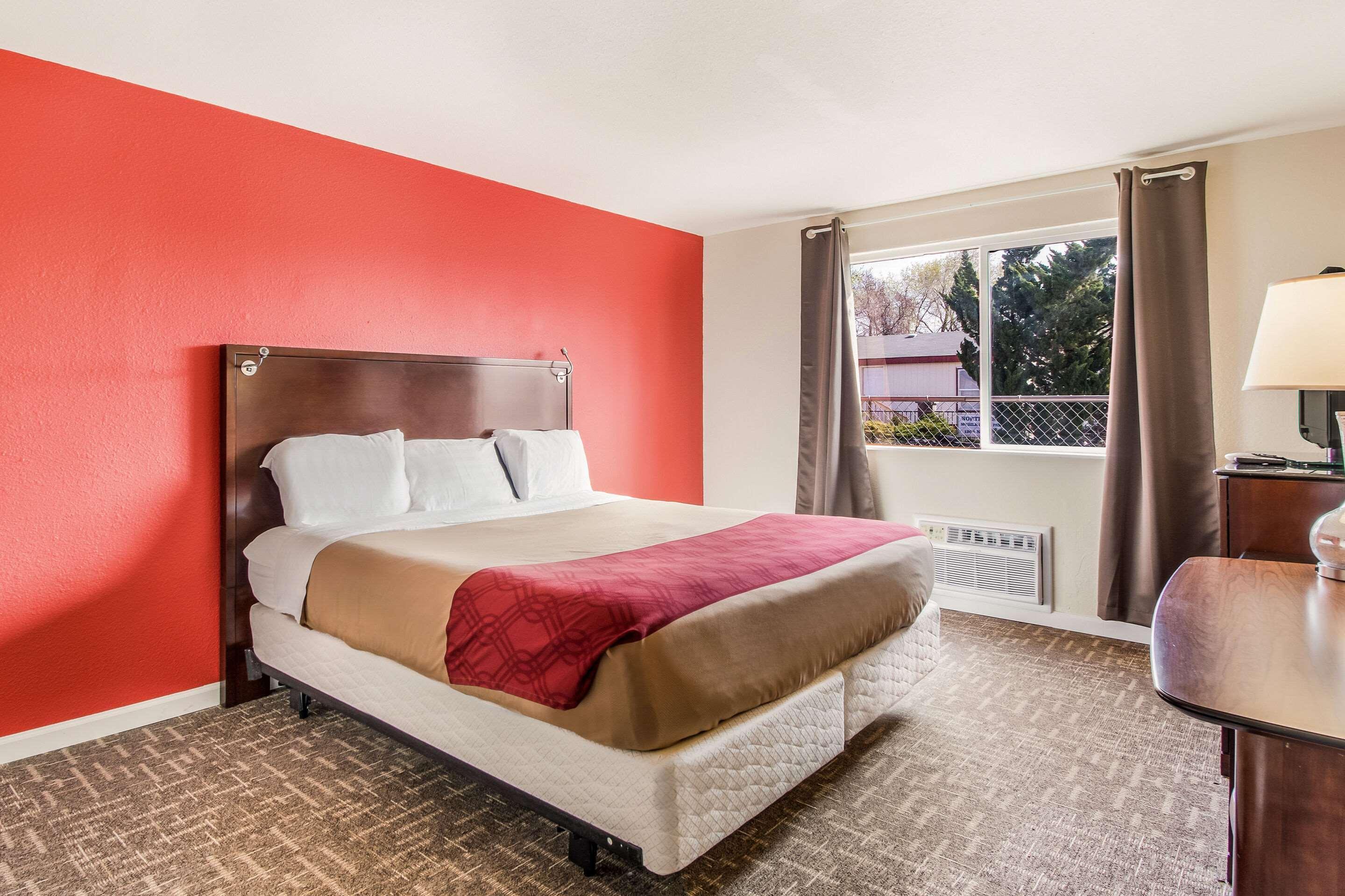 Rodeway Inn Якима Экстерьер фото